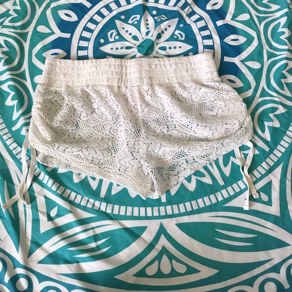 Xhilaration shorts - Picture 3 of 3